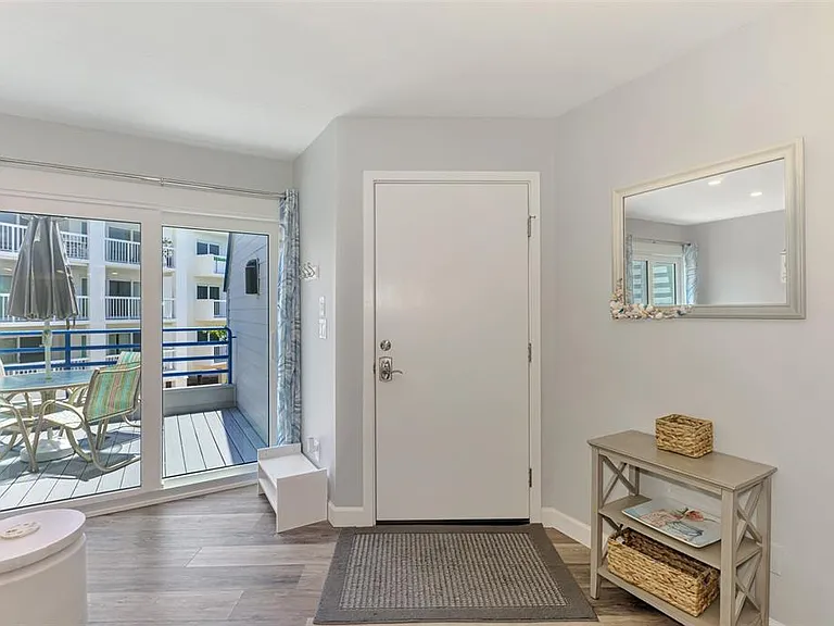2400 N Beach Rd #17 — Photo 11