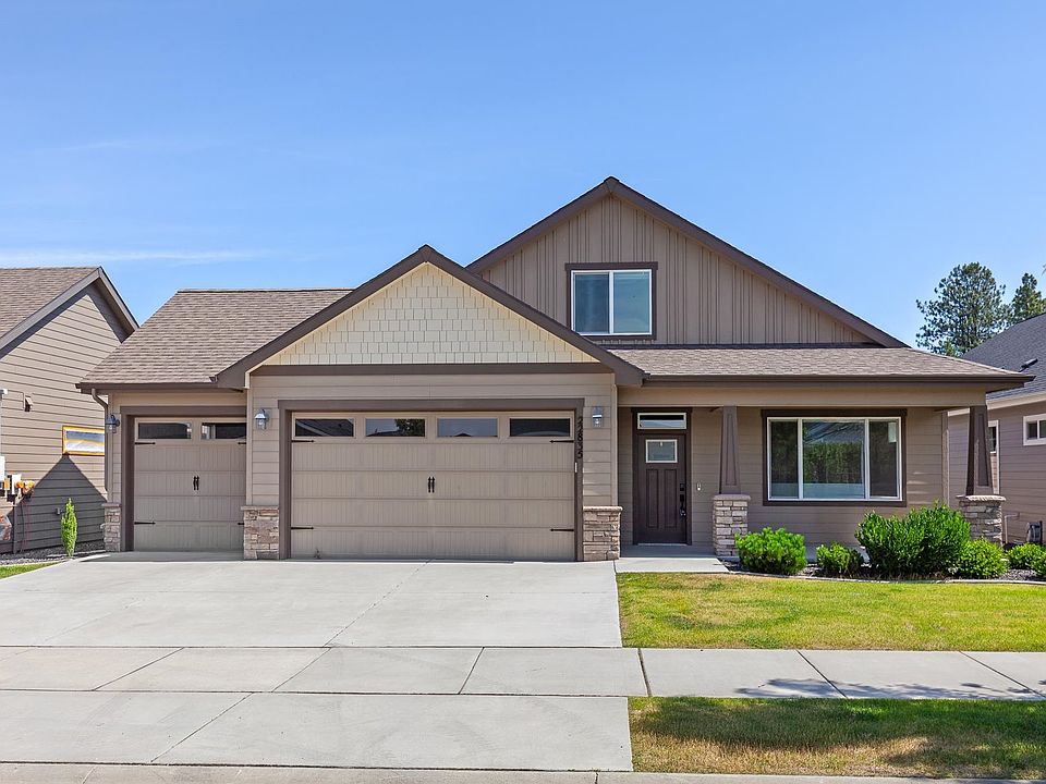 1st image of 22835 E Edgewater Ln