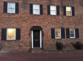 10 Snows Ct NW, Washington, DC 20037