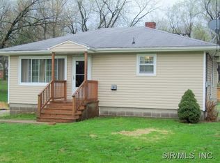 721 E Rosedale Dr, East Alton, IL 62024