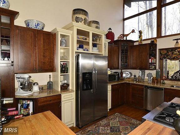 5th image of 10864 Wolfe Hill Ln