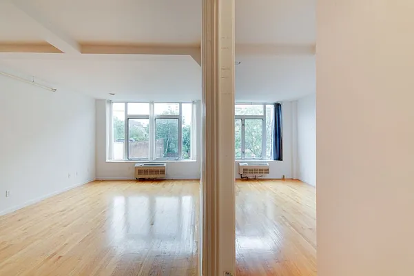 Rented by MNS Marketing | media 11