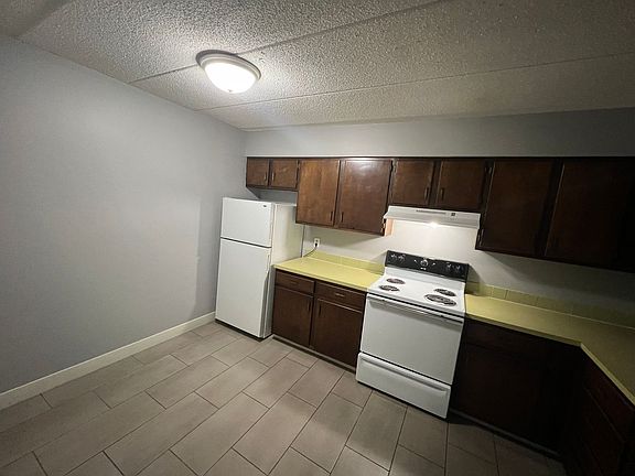 3rd image of 645 S 20th St #15