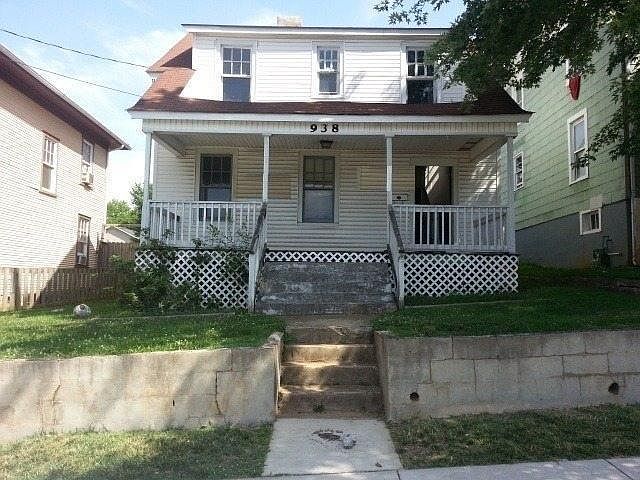 1st image of 938 Morehead Ave SE