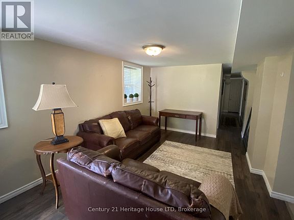 3rd image of 6042 Culp St