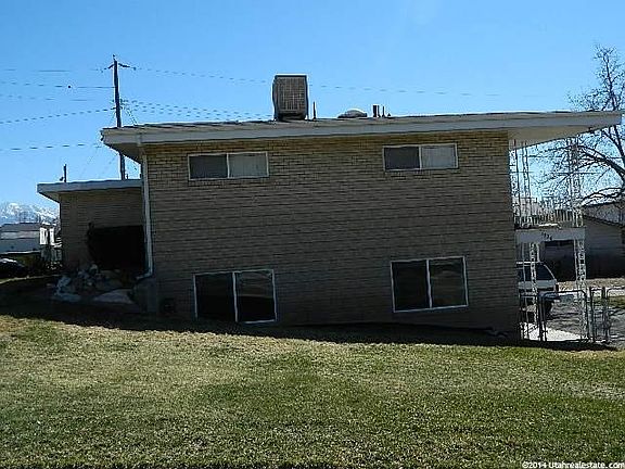 4th image of 2936 E Preston St