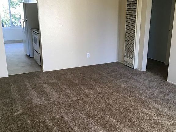 4th image of 1142 Terry Ln APT 14