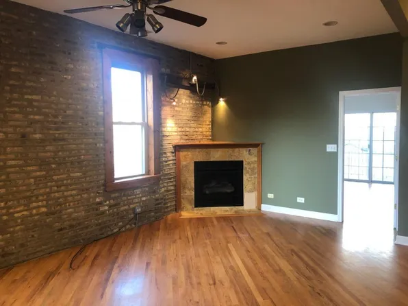 2627 N Kimball Ave APT 2B, Chicago, IL 60647