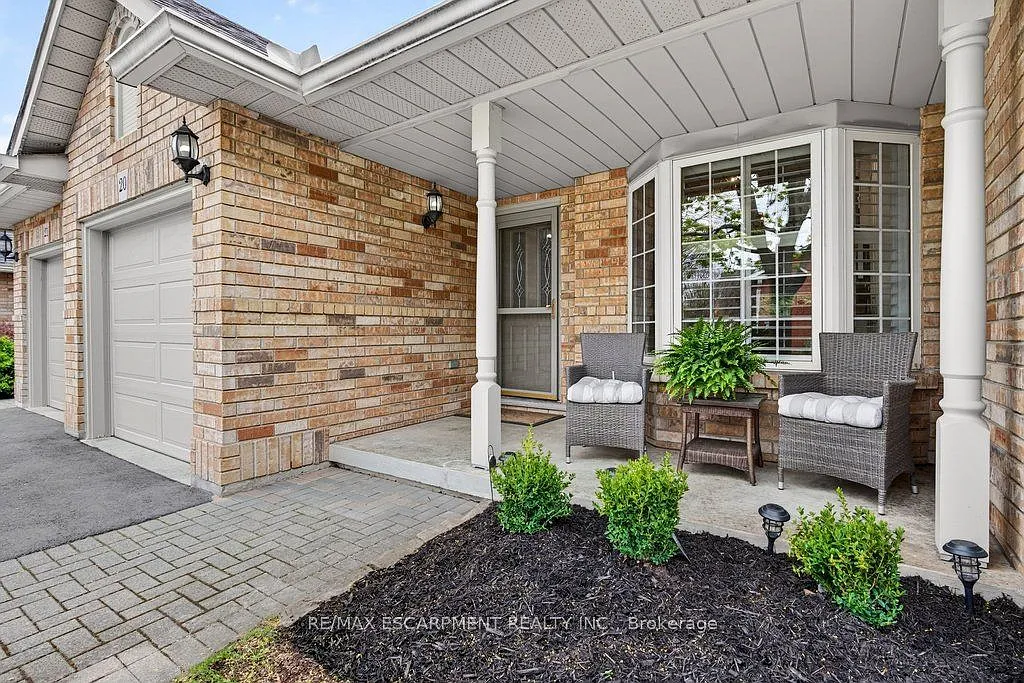 2 bed, $3,700 — Photo 3