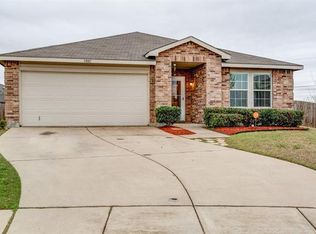 5001 Village Stone Ct, Fort Worth, TX 76179