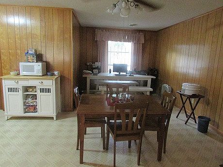 4th image of 1112 N Porter St