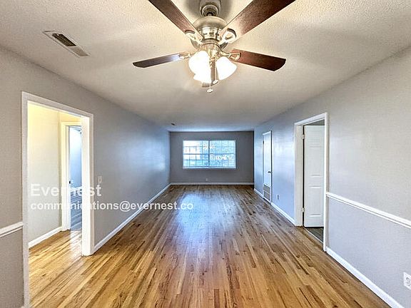 4th image of 1847 Dana Ln