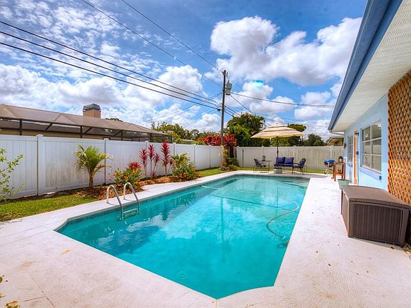3rd image of 1493 San Diego Dr