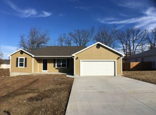 2108 Emmy Ave, Lebanon, MO 65536