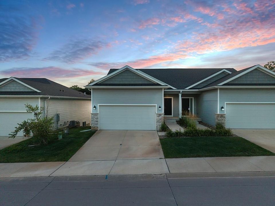1st image of 90 Keeneland Ct