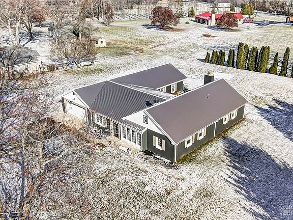 4th image of 826 Sylvan Shores Dr