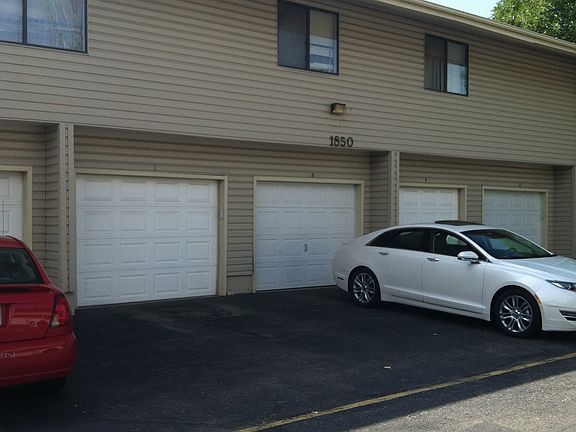 Attached Garage
