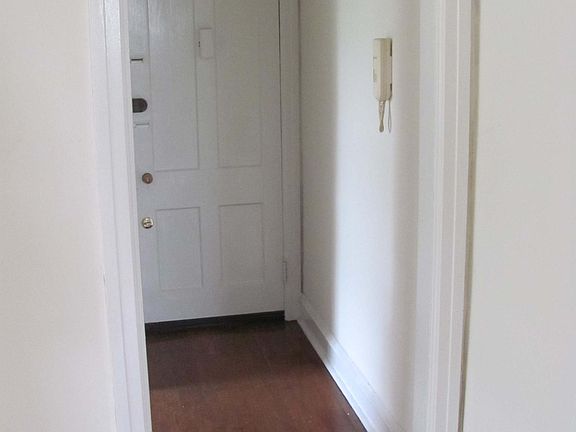 4th image of 7000 Lincoln Dr APT F2