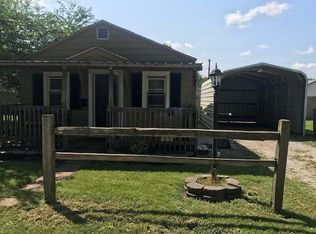18 E Woodlawn Ave, Danville, IL 61832