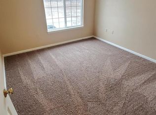 734 Tumbleweed Ln APT 206, Charlotte, MI 48813