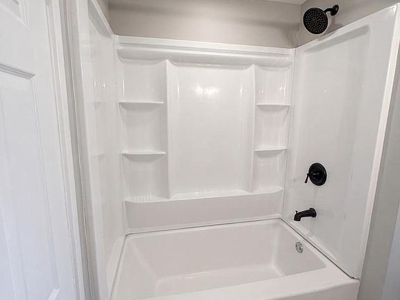 5th image of 508 Beaver St