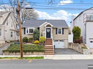 275 Laurel Pl, East Rutherford, NJ 07073