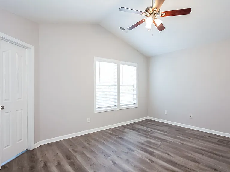 2643 Oasis Ln — Photo 8