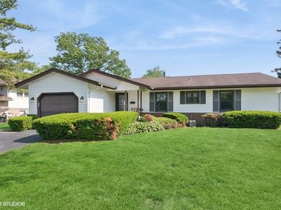 27 Keswick Rd, Elk Grove Village, IL, 60007