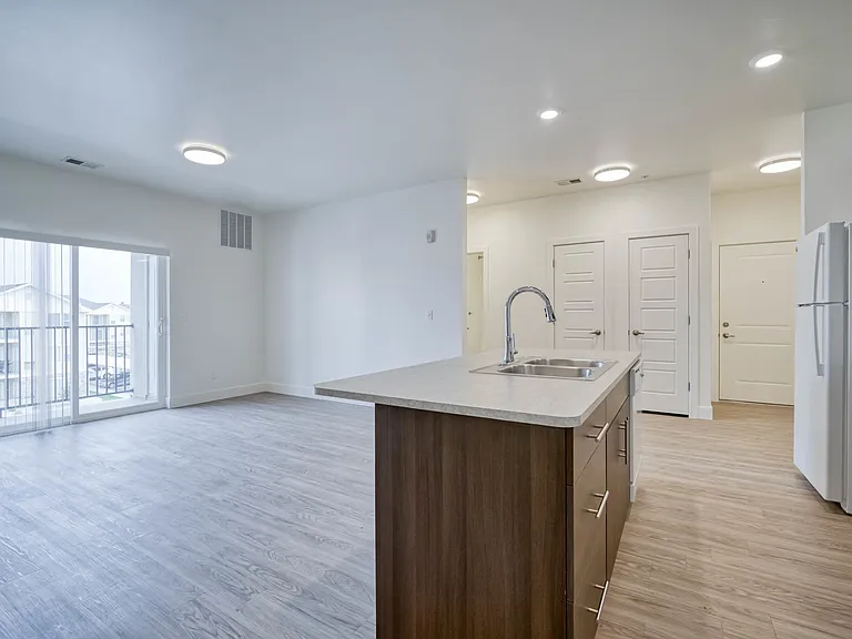Eden Apartments — Photo 94