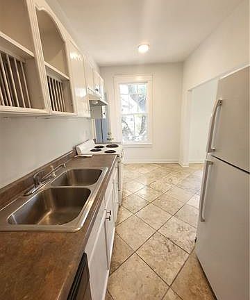 4th image of 1103 3rd St #A