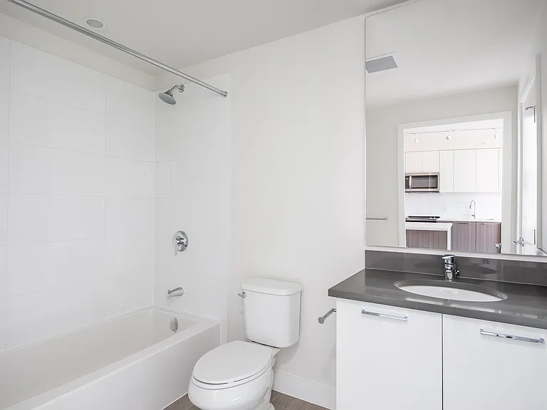 228 Nelsons Cres — Photo 19