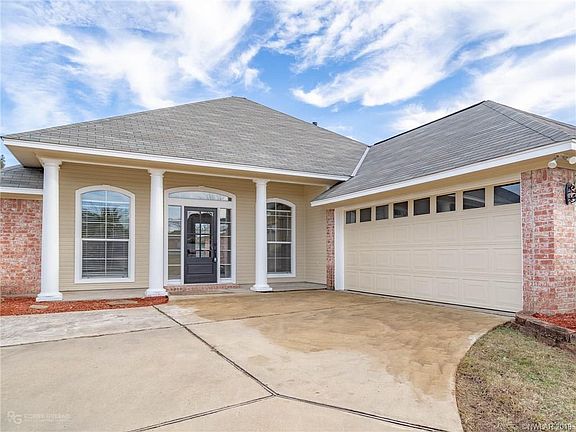 3rd image of 2310 Windsor Ct
