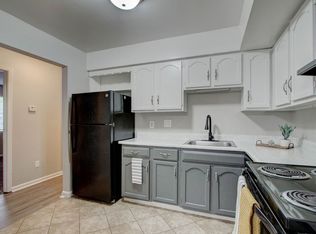 Lenox Apartments, Indianapolis, IN 46226