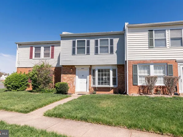 10722 Meadow Grove Ct, Manassas, VA 20109