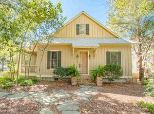 204 Liberty St, Fairhope, AL 36532