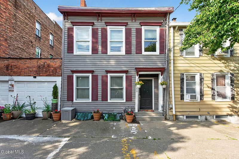 4th image of 243 Elm Street