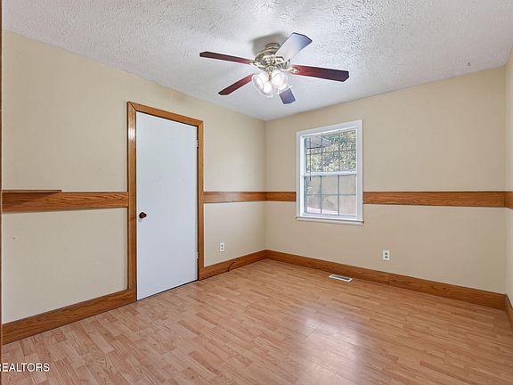 2nd image of 347 Rhododendron Cir