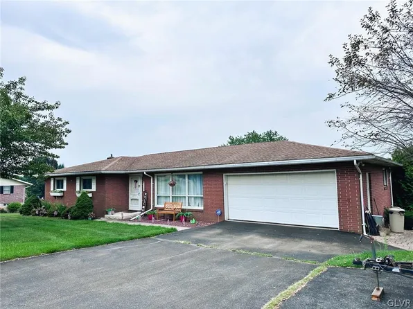 3747 Howertown Rd, Northampton, PA 18067