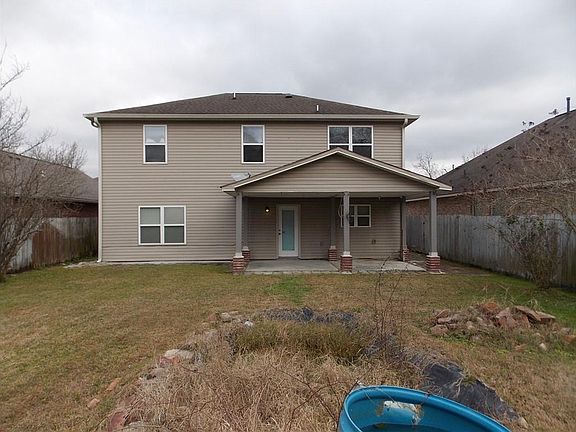 2nd image of 536 Fall River Dr