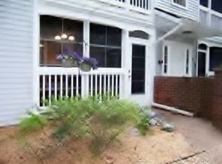 609 Curzon Ct APT 101, Howell, MI 48843