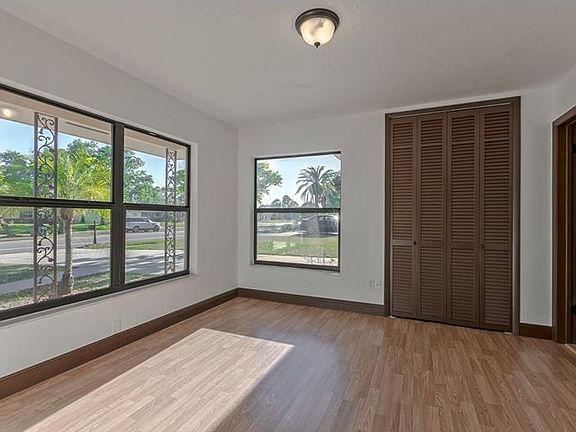 4th image of 20319 Macon Pkwy #1