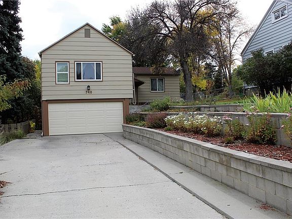2nd image of 740 Alderson Ave