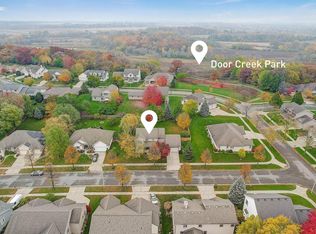 421 Bailey Dr, Madison, WI 53718