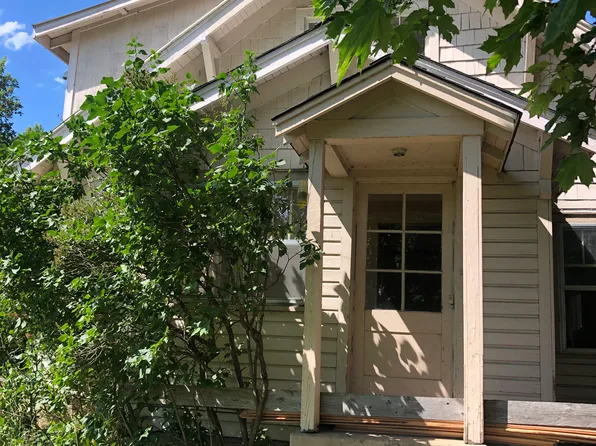 1117 N 5th Ave, Sandpoint, ID 83864