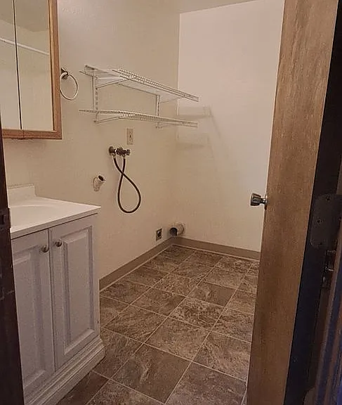 2629 SW Pickford St — Photo 9