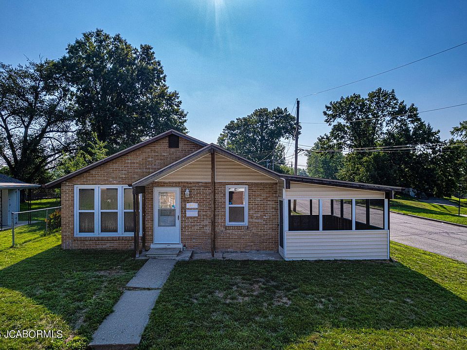 1st image of 413 Donna Bella Pl