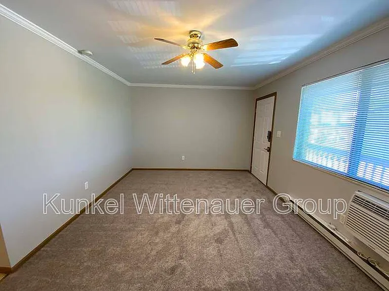 2609A Sierra Dr — Photo 3