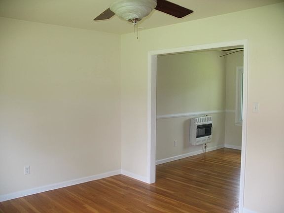 4th image of 8373 Colmar Dr