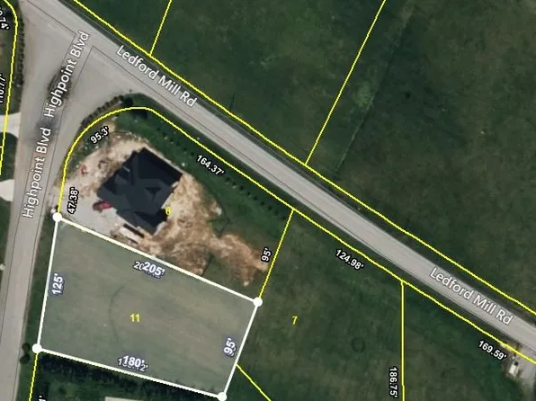 103 Highpoint Blvd, Tullahoma, TN 37388
