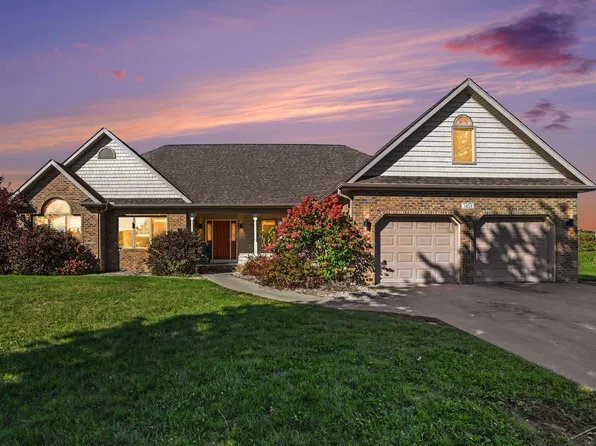 1453 Eagle Crest Ct, Saginaw, MI 48609